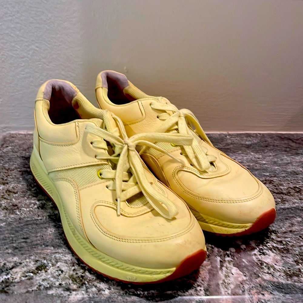 Everlane Tread Leather Trainer Lightning Yellow W11, M9